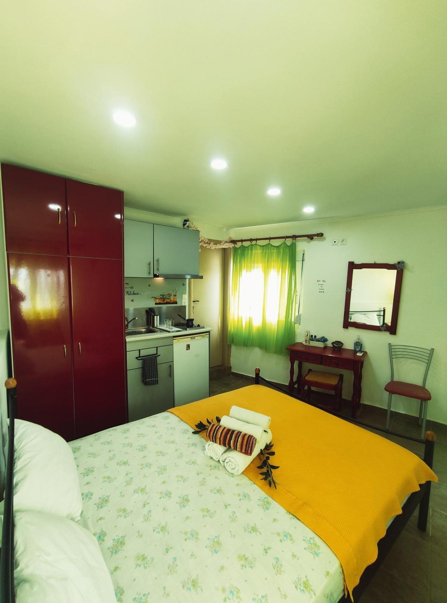 Rena'S Rooms Μελίντα Melinta Zimmer foto
