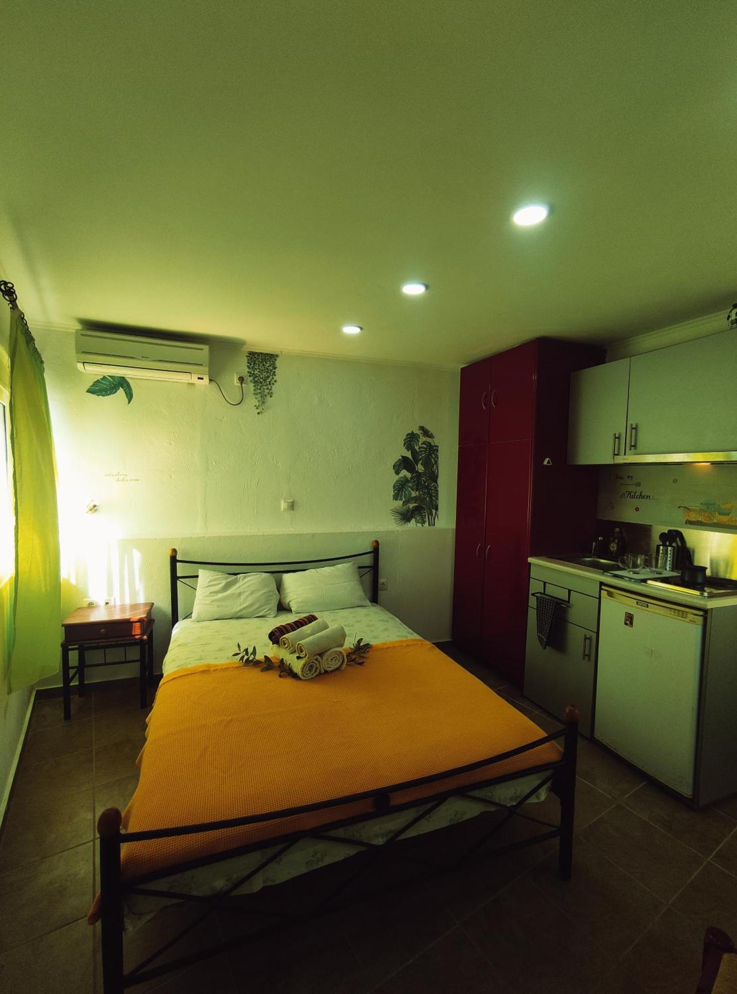 Rena'S Rooms Μελίντα Melinta Zimmer foto